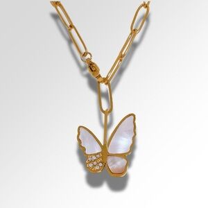 Stainless Steel, Real Gold Plated
Natural Pearl 
Gold Butterfly Pendant Necklace